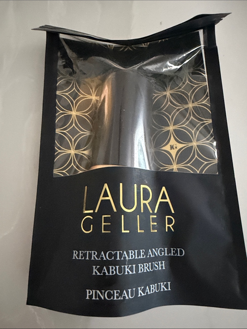 LAURA GELLER Retractable Angled Kabuki Brush